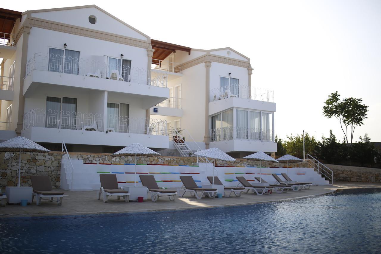 Aria Boutique Hotels Кешме Экстерьер фото