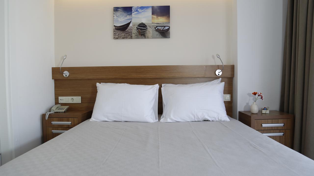Aria Boutique Hotels Кешме Экстерьер фото
